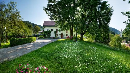Spodnja Idrija Hôtel | Kendov Dvorec