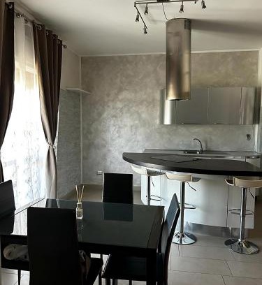 Roges Appartement | Kennedy Apartment