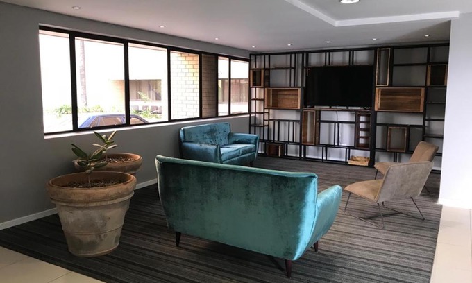 Greater Johannesburg Metropolitan Area Appartement | Kent-Hill Self Contained