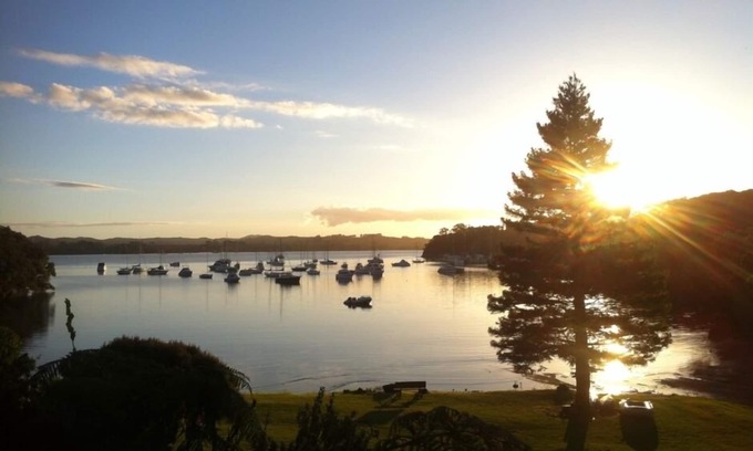 Kerikeri Maison | Kerikeri, Baie des Îles - Grande maison côtière dans une baie privée avec accès à la plage