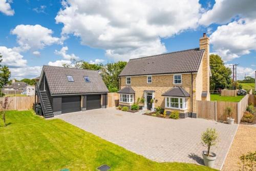 Eye Maison | Kestral House