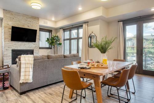Park City Appartement | Kestrel by AvantStay Close to the Ski Slopes in this Majestic Home in Park City