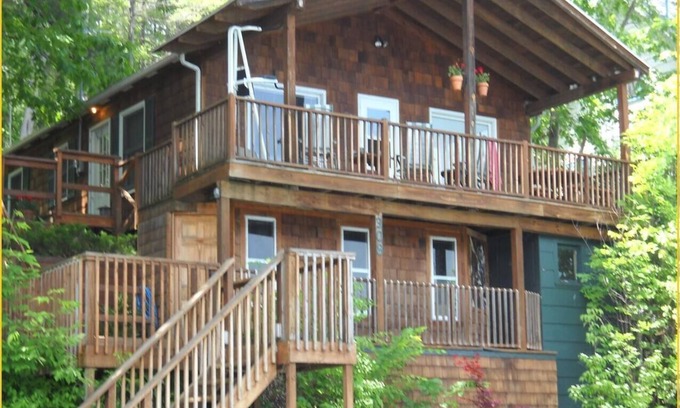 Pulteney Cottage | Keuka Lakefront de Darling
