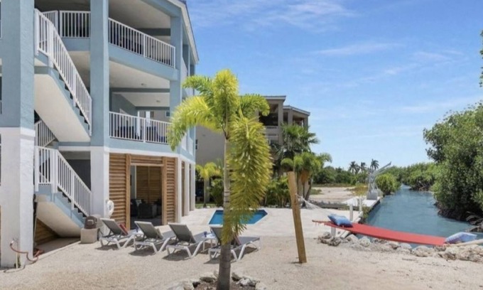 Cutthroat Harbor Estates Maison | Keys-y Livin only 20 minutes from Key West in the Florida Keys