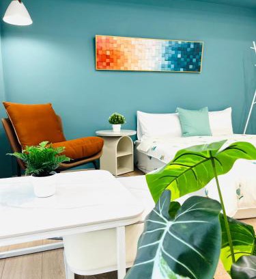 Tainan City Centre Maison | KFT Guesthouse-預定後聯繫匯款再保留 台南可包棟民宿 依入住人數 床位數開放房型配置計價 非開放全部房型 可接受再訂房