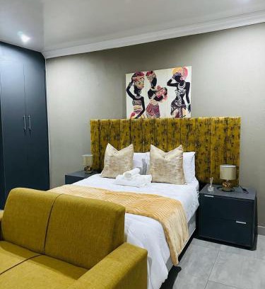 Mamaolo Cabine | KGADITSE ROAD LODGE