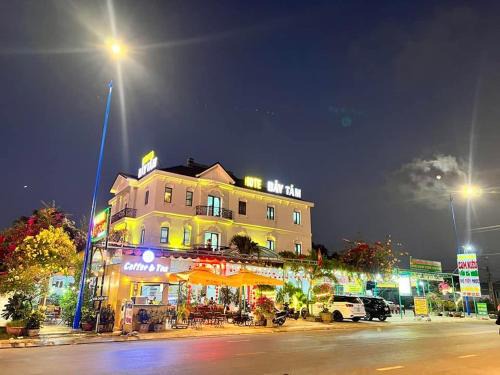 La Gi Hôtel | Khách Sạn Bảy Tâm Khách Sạn Gần Dinh Thầy Thím Biển LaGi