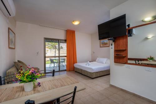 Hevel Eilot Maison | Kibbutz Ketura Guest House
