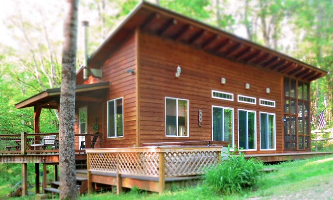Nelsonville Cabine | Kick Back Cabin - étang de pêche et sentiers - Hocking Hills