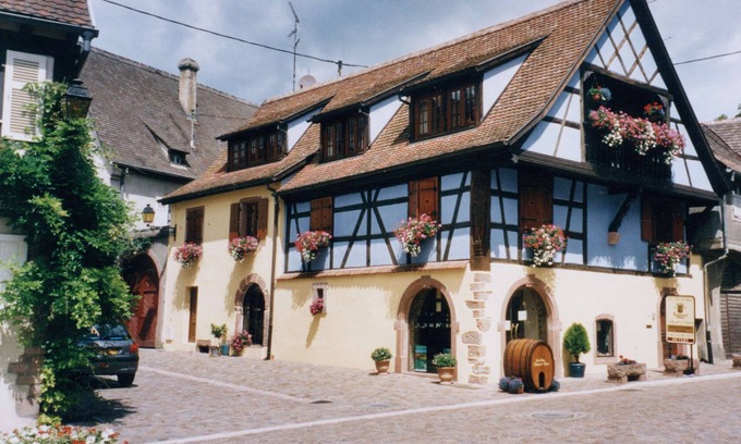 Kientzheim Maison | KIENTZHEIM GRAND GITE DE CHARME SITUE AU CENTRE DU VILLAGE.