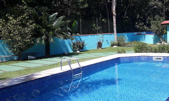 Balneario Mogiano Maison | ADRESSE DE LA PLAGE, BORACEIA, BERTIOGA, 3 SUITES AVEC AIR PISC. PARTIC. BBQ