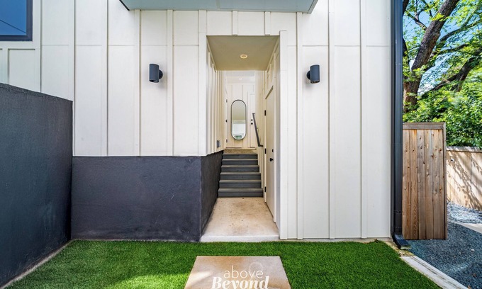 Austin Appartement | Kiki in the City | By UT and Downtown Austin Texas