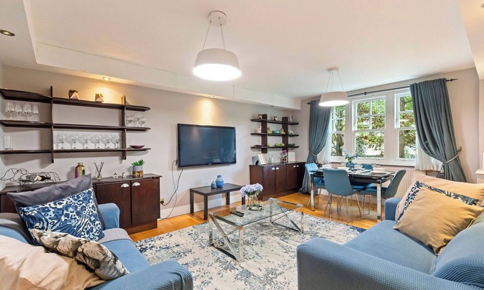 Mapesbury Appartement | Kilburn Oasis Pool, Gym + Secure Parking 2-Bedroom