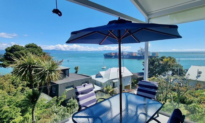 Stepneyville Appartement | Kimberley Three - Nelson Waterfront Apartment - Free Cancellation Available Here