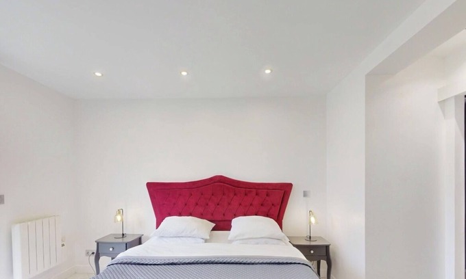 Osny Maison | Kimia Suite Room