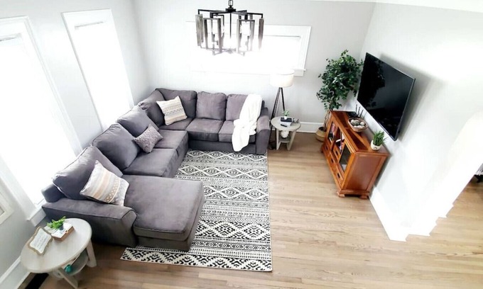 Alpena Maison | King Bed|Firepit|Central AC