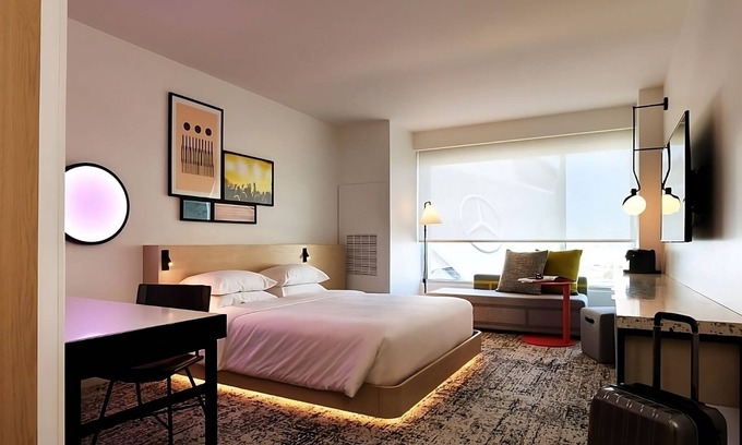 Downtown Atlanta Hôtel | King Room, High Floor Views at REVERB by Hard Rock Downtown Atlanta
