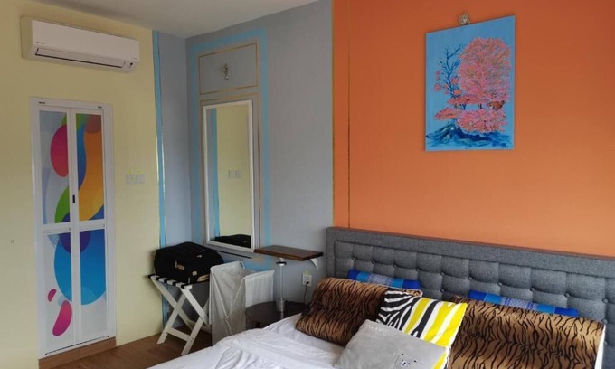 Kampung Pandan Dalam Appartement | King Room with Lake View