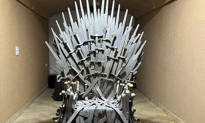 Govindpuri Appartement | King's landing - Game of thrones (Couple Friendly)