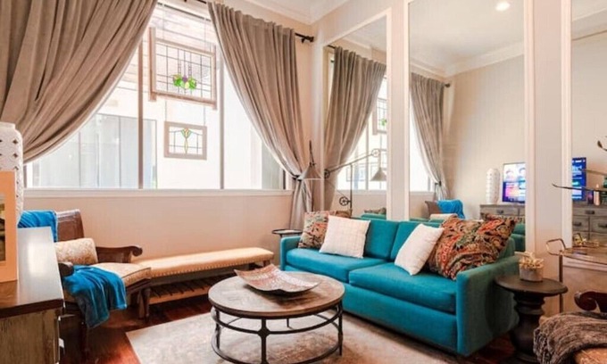 Harleston Village Copropriété | King Street condo with Free Parking-.9 mi to MUSC