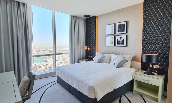 Al Olaya District Appartement | king studio in Damac towers