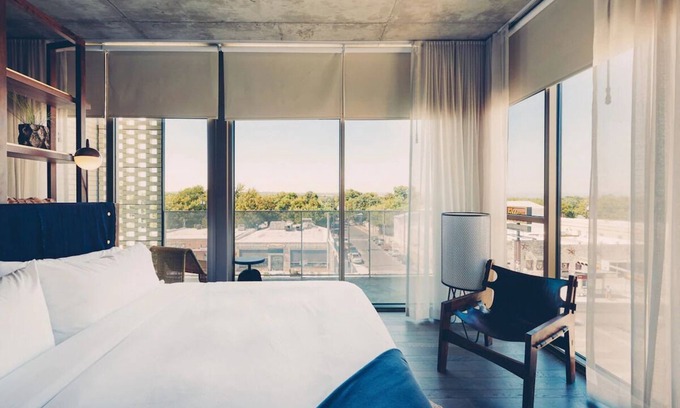 South River City Hôtel | King Suite with Soaking Tub & Balcony in Austin