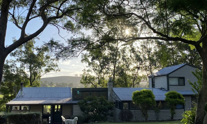 Fosterton Maison | Kingaley Farmstay Retreat - river side 20 acres of bliss - Pet Friendly!