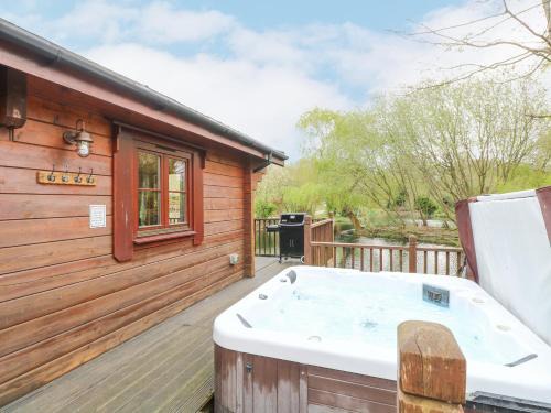 Badwell Ash Maison | Kingfisher Lodge