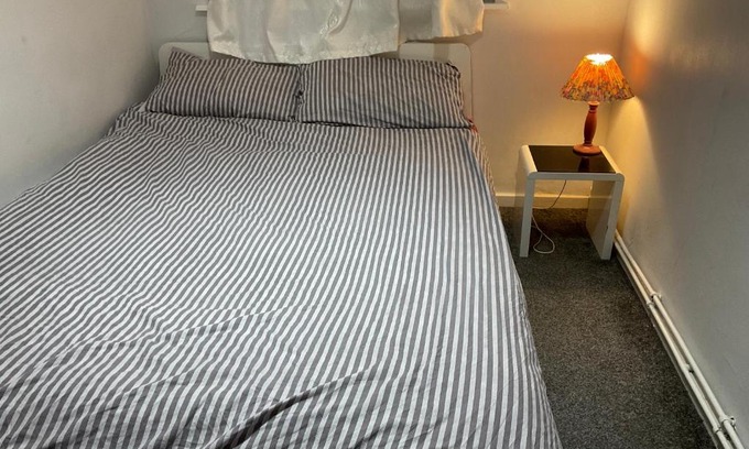 Abbey Wood Maison | Kings Room Abbey Wood