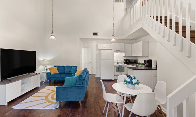 Kingsland Maison | Kingsland Cove - 2 bed 2 bath Ensuite with High Speed Internet