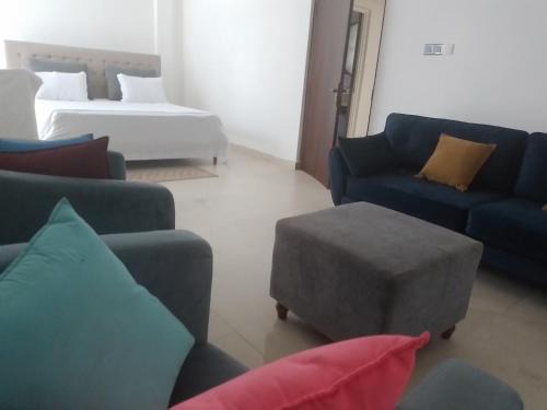 Katugastota Appartement | Kingston Villa