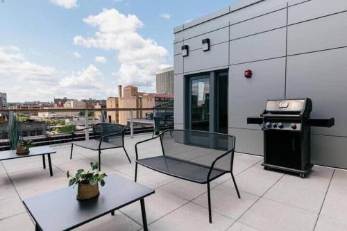 Central Business District Appartement | Kislak #206 1BR 1BA