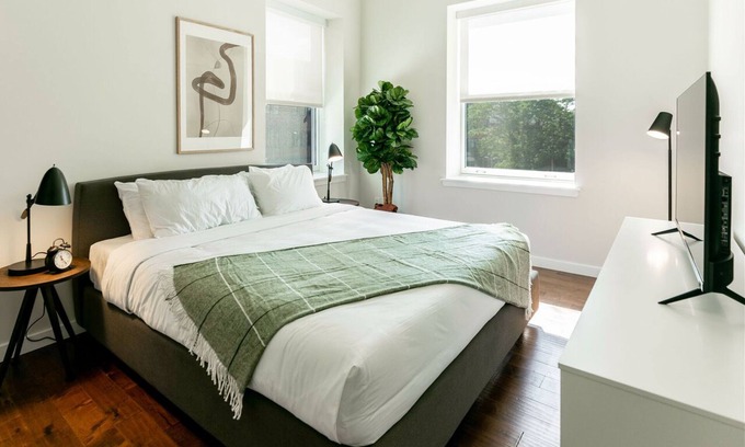 Central Business District Appartement | Kislak 403 Luxurious 2BR Retreat Above the City