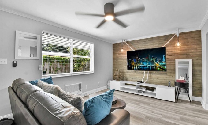 River Oaks Appartement | Kismet Harbor A Charming Luxury Hideaway