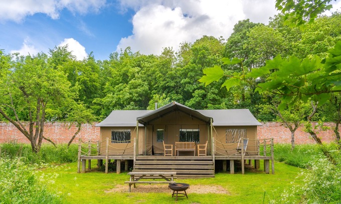 Exton Cabine | Kite at Exton Park, Rutland, Dog Friendly