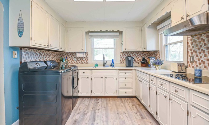 Kittery Maison | Kittery Retreat – A Serene Escape for 10, Quick Trip to Beaches & Dining