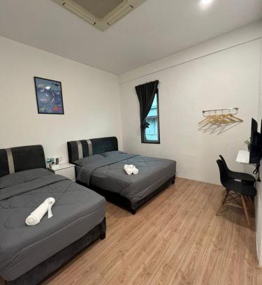 Pengkalan Aor Maison | KIWI INN