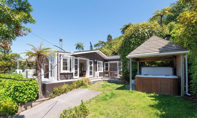 Lake Tarawera Cottage | Maison de vacances Kiwiana Bach - Lac Tarawera