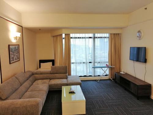 Imbi Appartement | Kl landmark apartment at berjay Times square