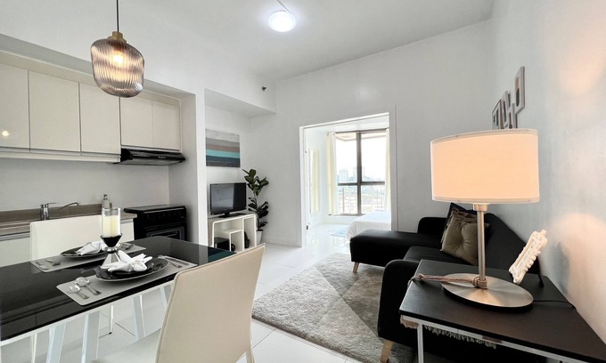 San Lorenzo Copropriété | KL Tower - Clean & Cozy 1BR Unit near Greenbelt Mall Makati City