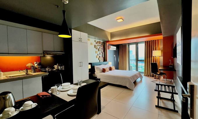 Legazpi Village Copropriété | KL Tower - Cozy & Spacious Studio Deluxe near Greenbelt Mall