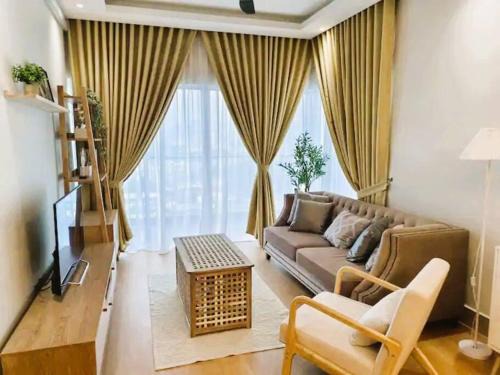 Salak South Appartement | KLCC View 3BR 3Bath at RC Residence by Rosaz