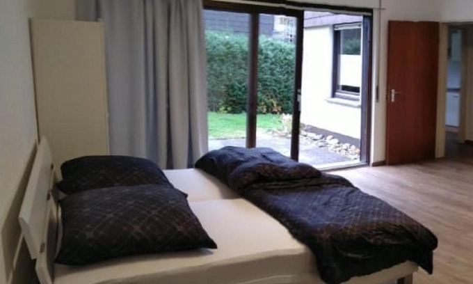 Altenkirchen Appartement | Kleine Ferienwohnung, Einzimmeraparment in Altenkirchen