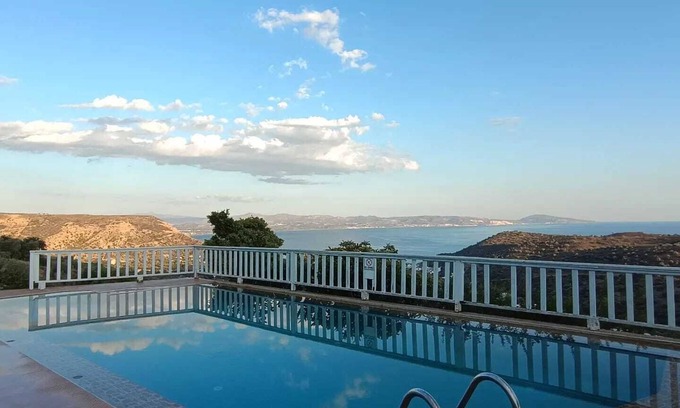 Agia Galini Appartement | Klio Apartment Stunning Retreat with Pool & Panoramic Views Near Agia Galini