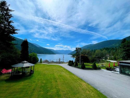 Nelson Hôtel | Kokanee Glacier Resort