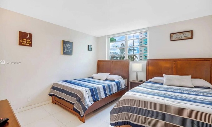 Hollywood South Central Beach Appartement | Komffy 1BED Condo w/Pool View | 3rd Floor at Tides