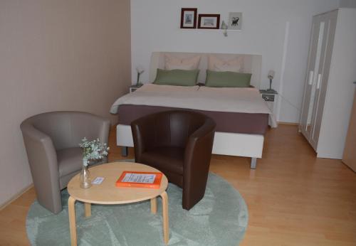 Estenfeld Appartement | Komfort-Apartment Mit Terrasse