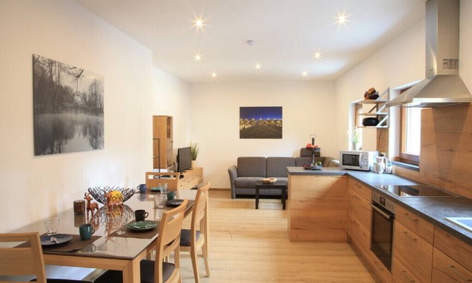Saal an der Donau Appartement | Komfortable Ferienwohnung mit Drei Schlafzimmern