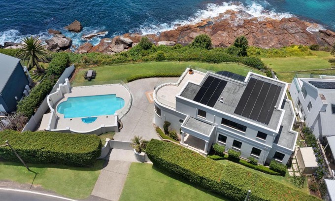 Avalon Beach Maison | Kookaburra - Oceanfront 4-Bed with Amazing Views