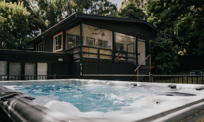 Blackwood Maison | Koonunda House ~ Daylesford Macedon Region ~ Forest Retreat